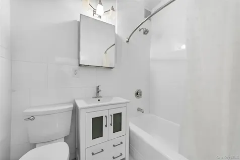 3850 Hudson Manor Terrace Bronx NY 10463