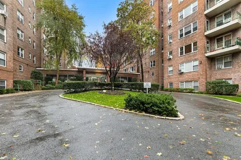 3850 Hudson Manor Terrace Bronx NY 10463