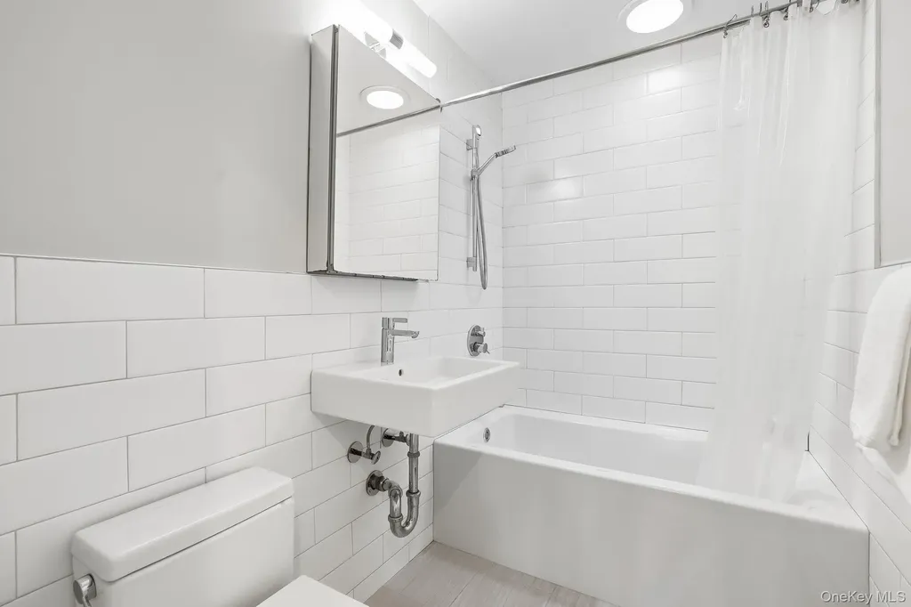 14 Valley Lane Chappaqua NY 10514