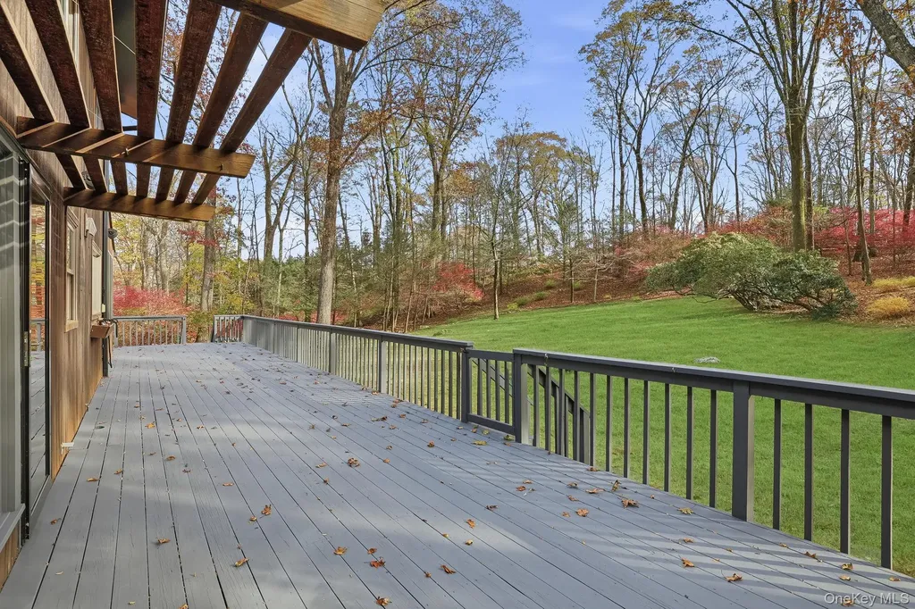 14 Valley Lane Chappaqua NY 10514