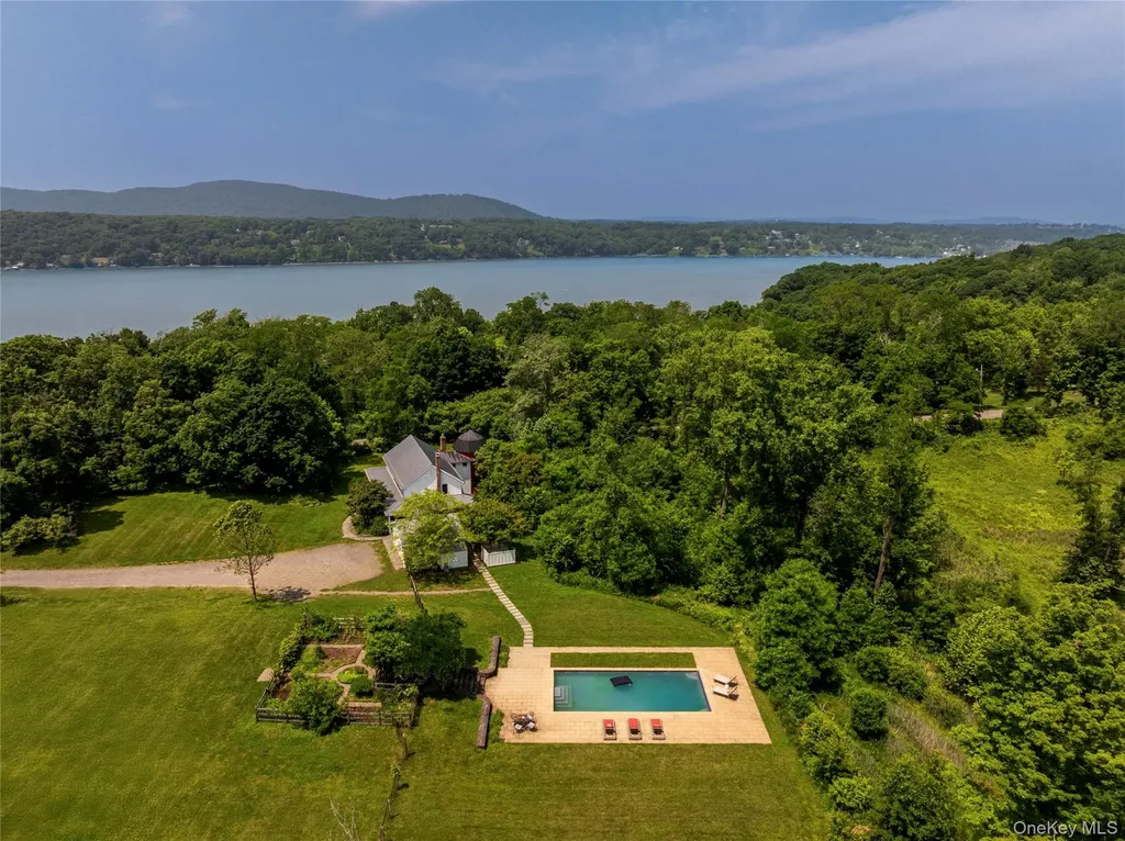 243 Morton Road Rhinebeck NY 12572