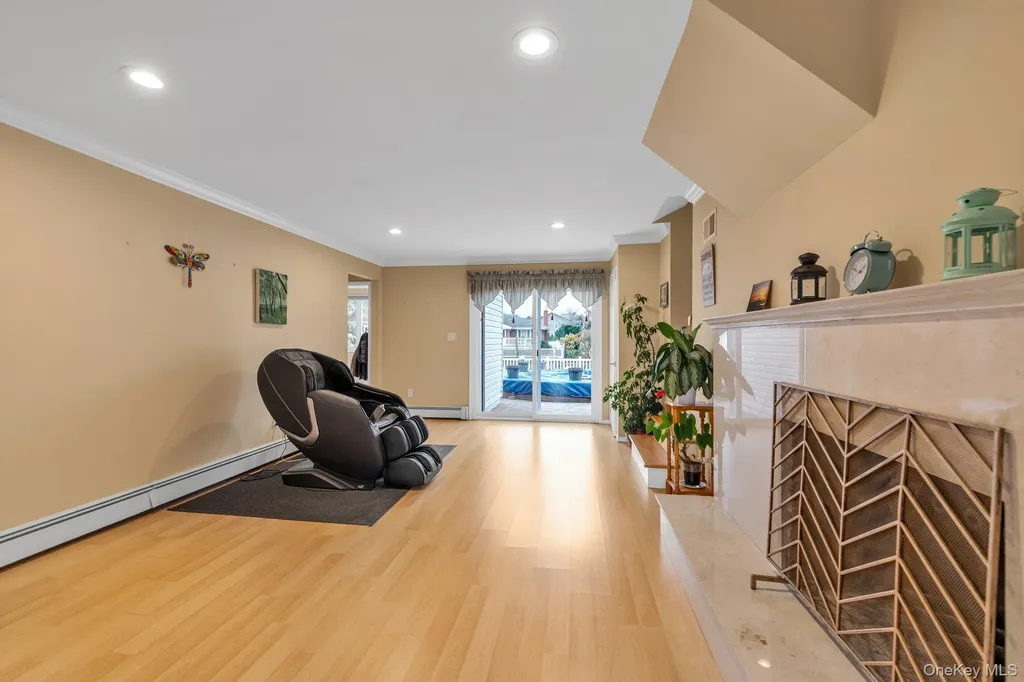 2884 Bay Drive Merrick NY 11566