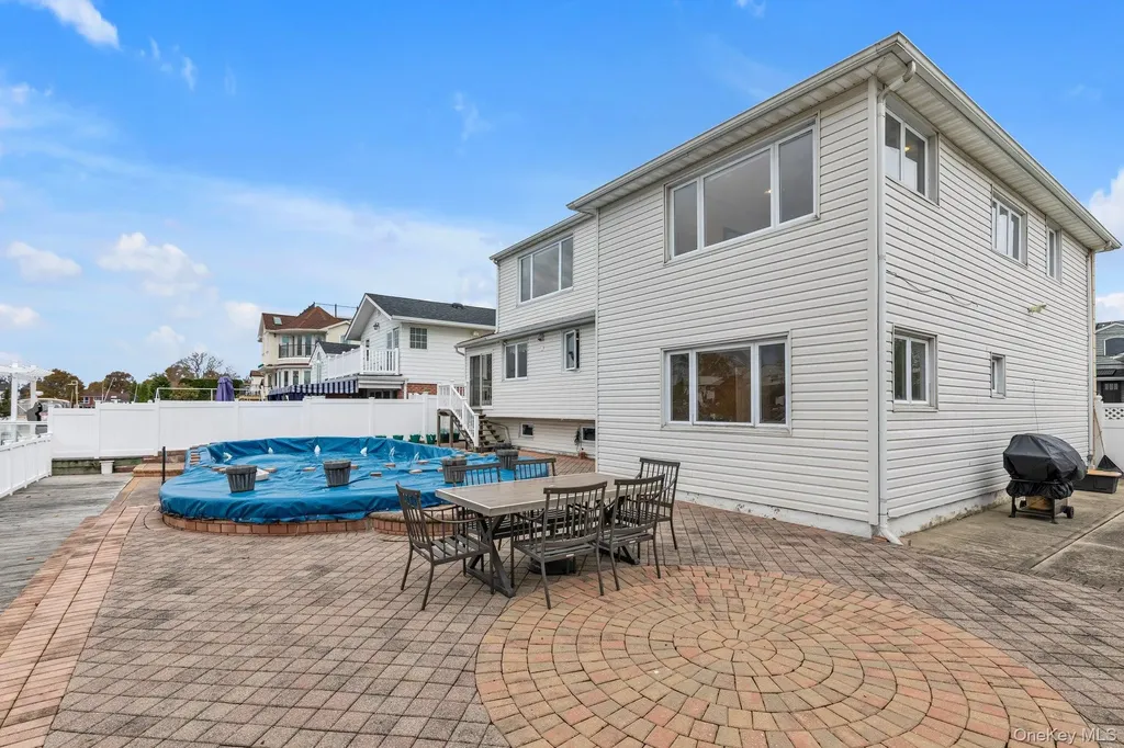 2884 Bay Drive Merrick NY 11566