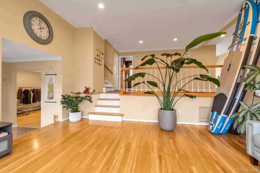 2884 Bay Drive Merrick NY 11566