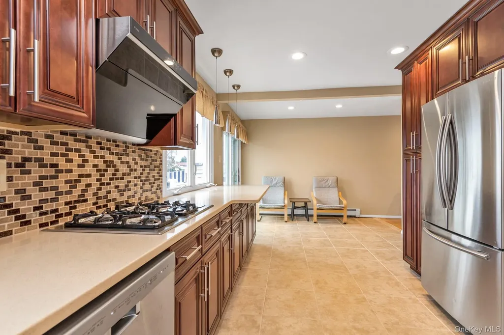 2884 Bay Drive Merrick NY 11566