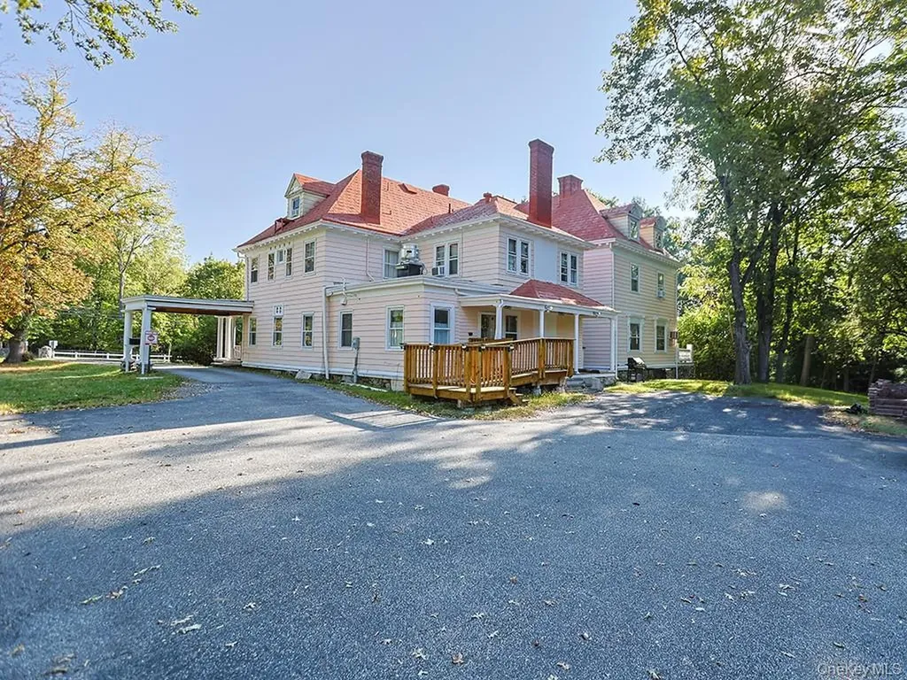 236 High Street Monroe NY 10950
