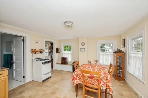 811 Locust Avenue Bohemia NY 11716