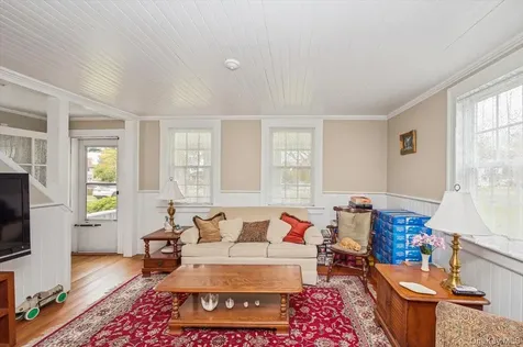 811 Locust Avenue Bohemia NY 11716