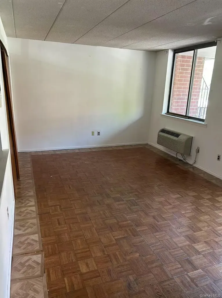 139-76 35th Avenue Flushing NY 11354