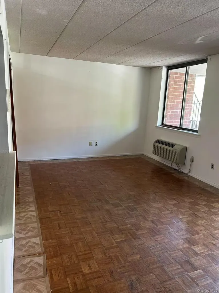 139-76 35th Avenue Flushing NY 11354