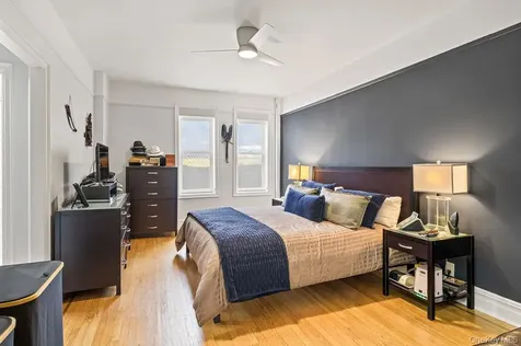 43 Calton Road New Rochelle NY 10804
