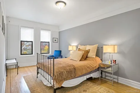43 Calton Road New Rochelle NY 10804