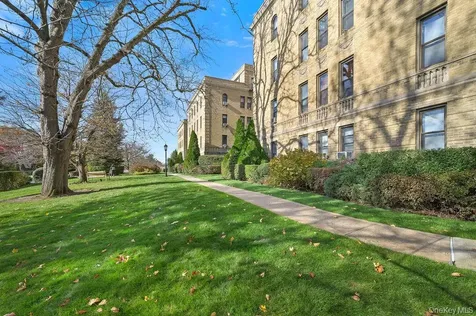 43 Calton Road New Rochelle NY 10804