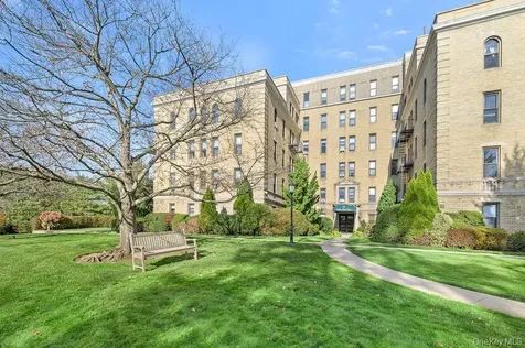 43 Calton Road New Rochelle NY 10804