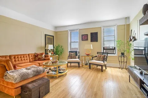 43 Calton Road New Rochelle NY 10804