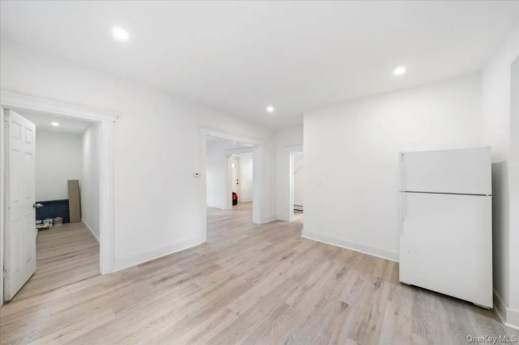 28 Spring Street Middletown NY 10940
