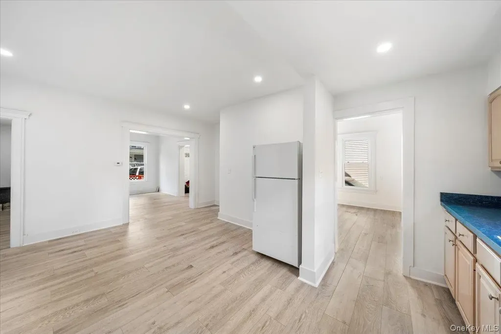 28 Spring Street Middletown NY 10940
