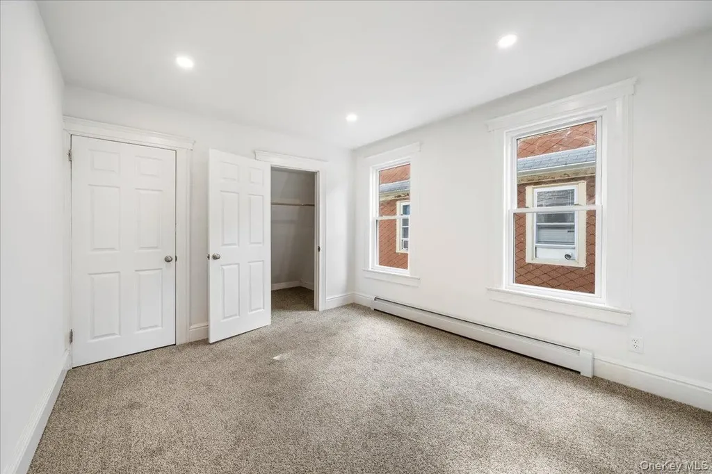 28 Spring Street Middletown NY 10940
