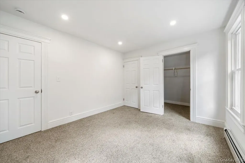 28 Spring Street Middletown NY 10940