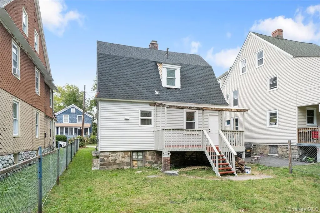 28 Spring Street Middletown NY 10940