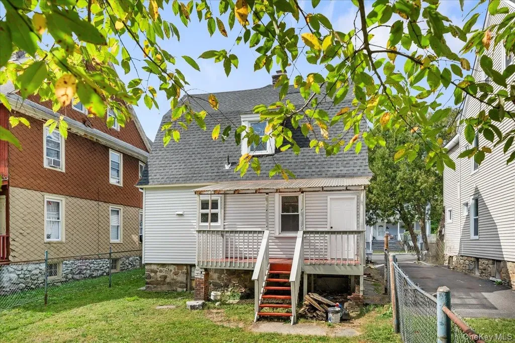 28 Spring Street Middletown NY 10940