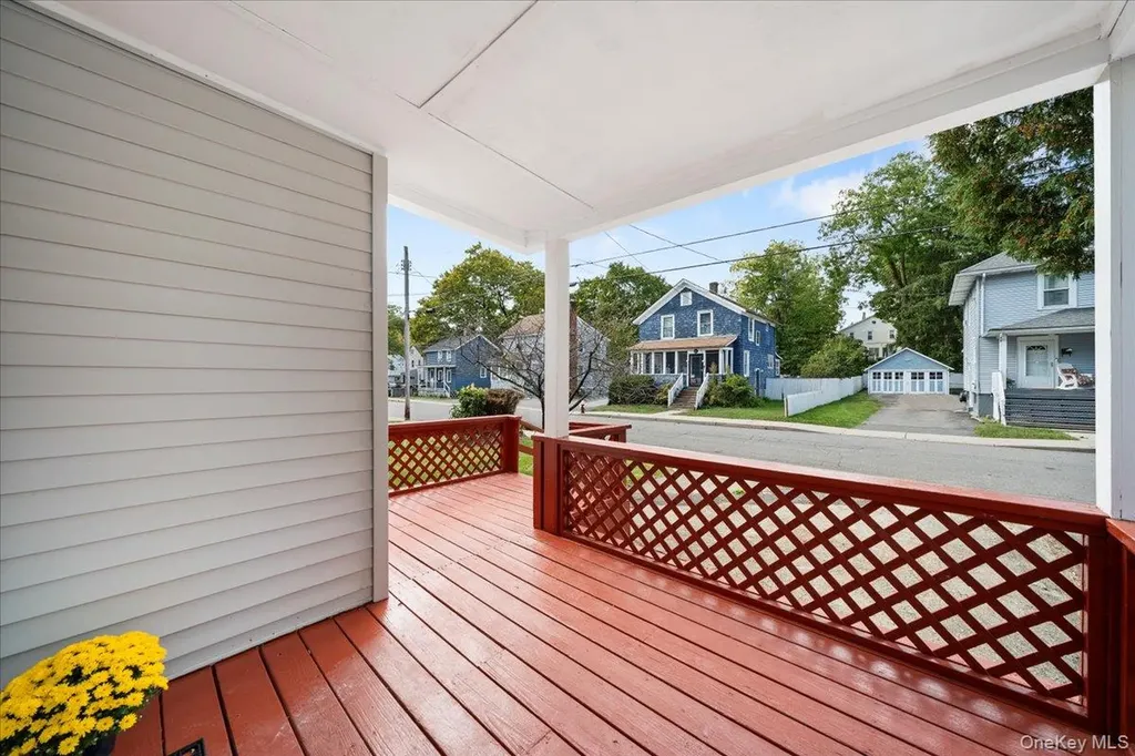28 Spring Street Middletown NY 10940