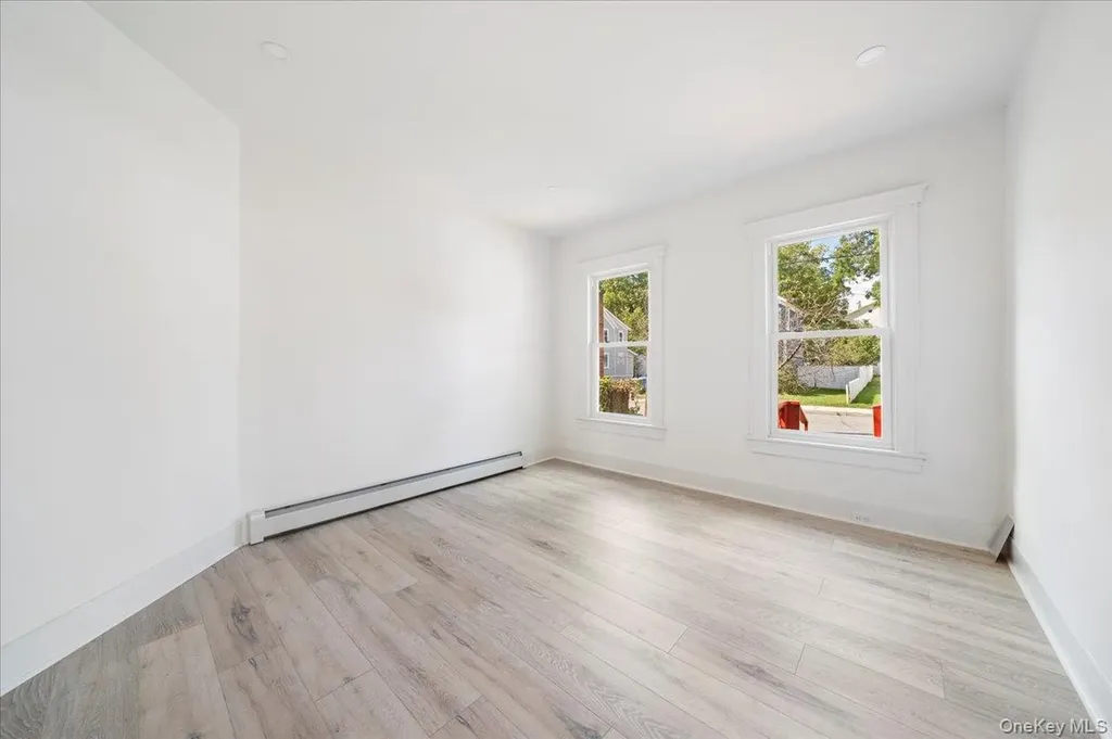 28 Spring Street Middletown NY 10940