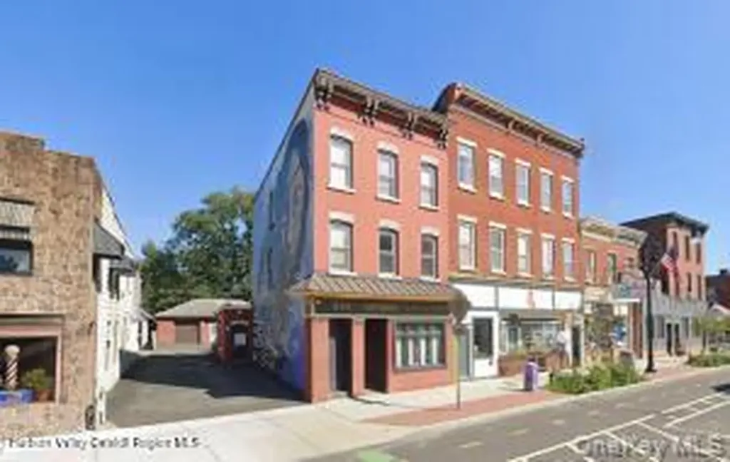 674 Broadway Kingston NY 12401