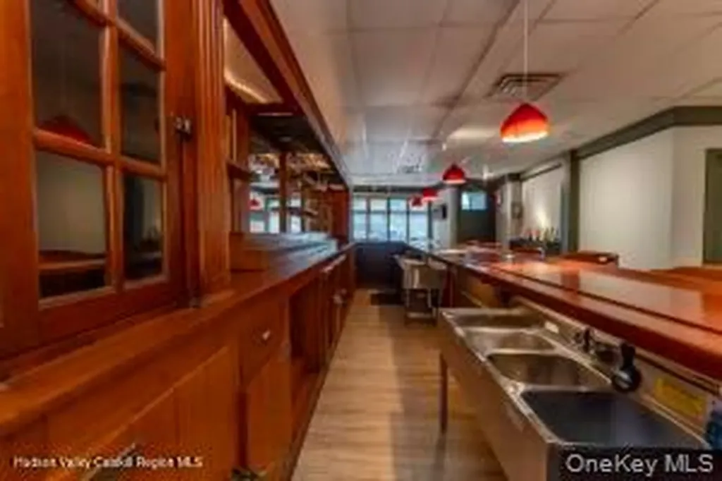 674 Broadway Kingston NY 12401