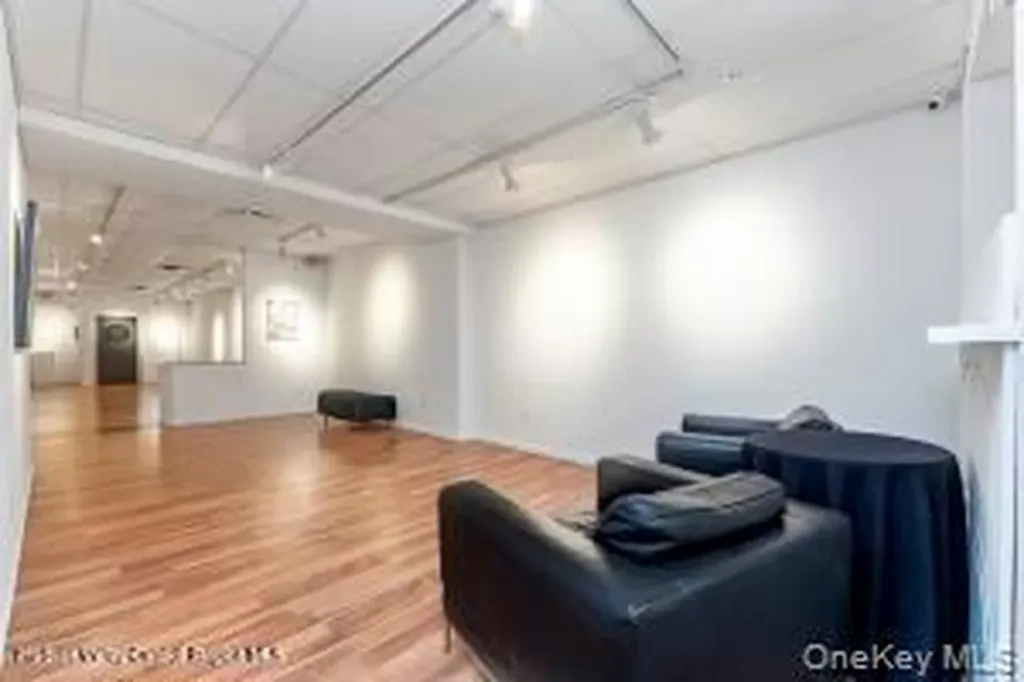 674 Broadway Kingston NY 12401