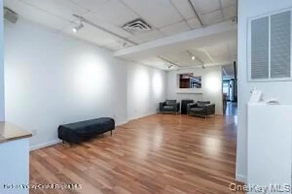 674 Broadway Kingston NY 12401