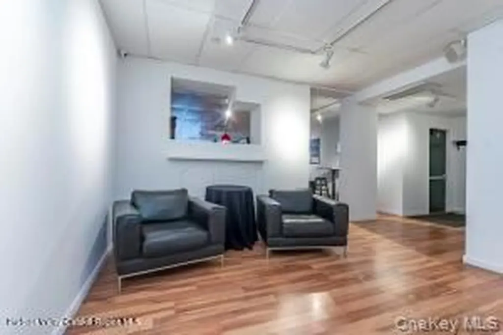 674 Broadway Kingston NY 12401