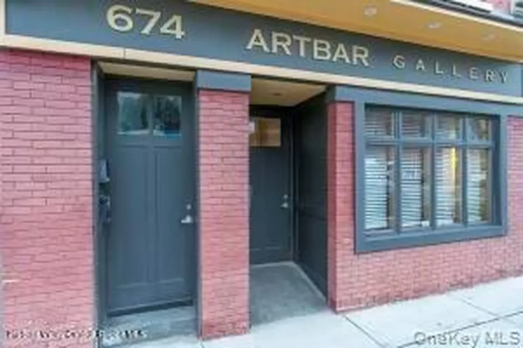 674 Broadway Kingston NY 12401