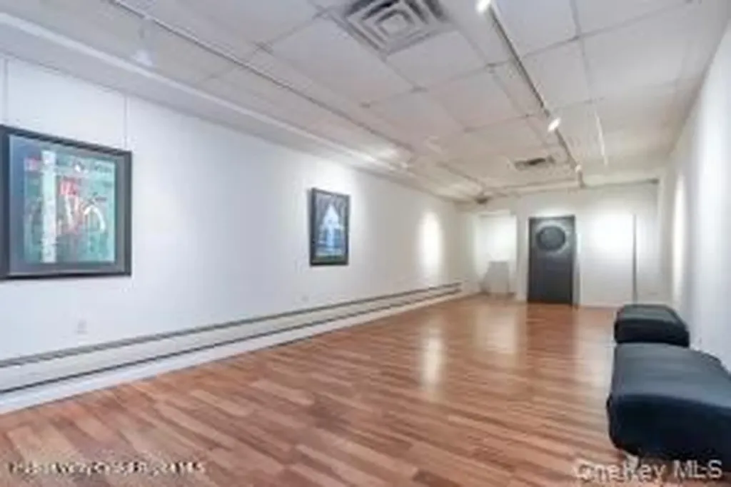 674 Broadway Kingston NY 12401
