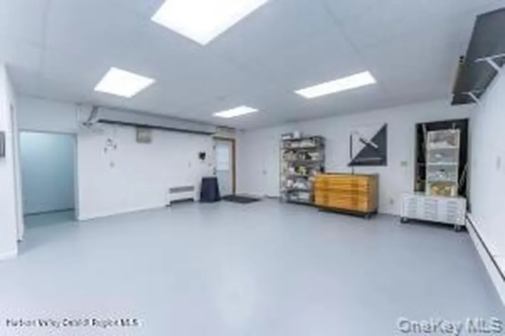 674 Broadway Kingston NY 12401