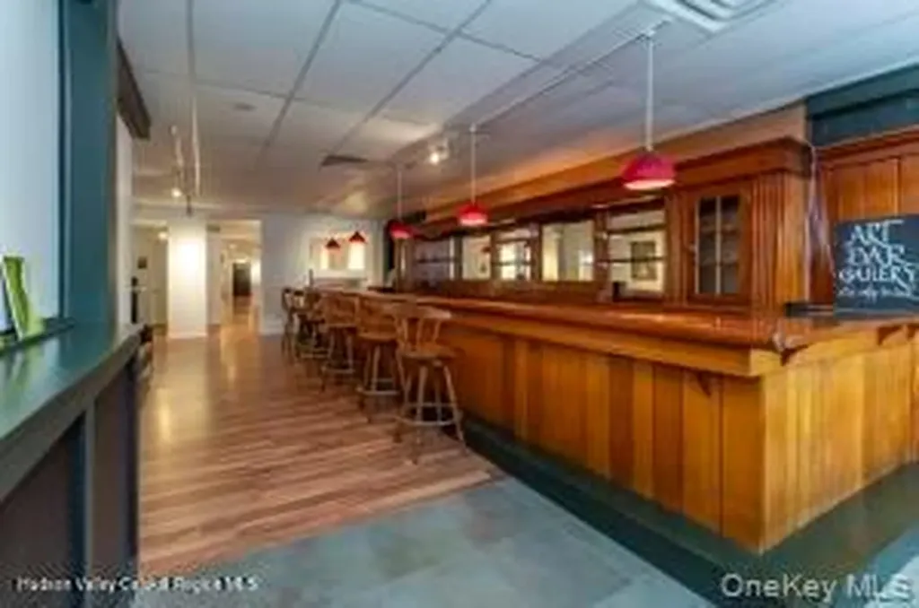 674 Broadway Kingston NY 12401