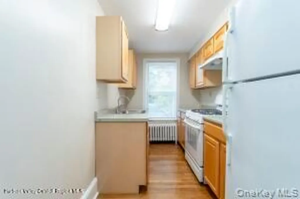 674 Broadway Kingston NY 12401