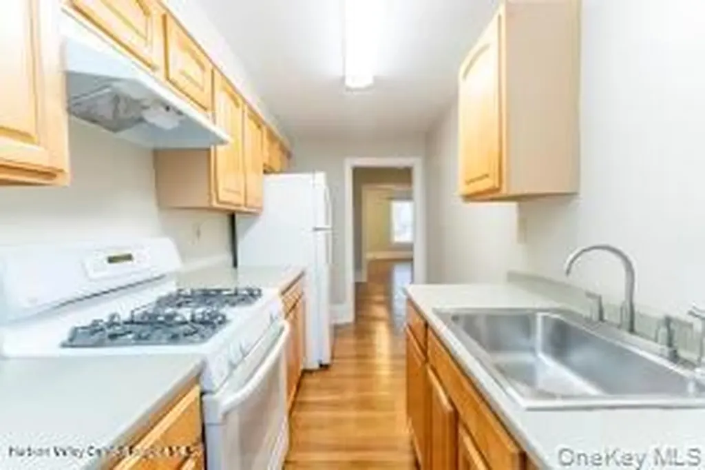 674 Broadway Kingston NY 12401