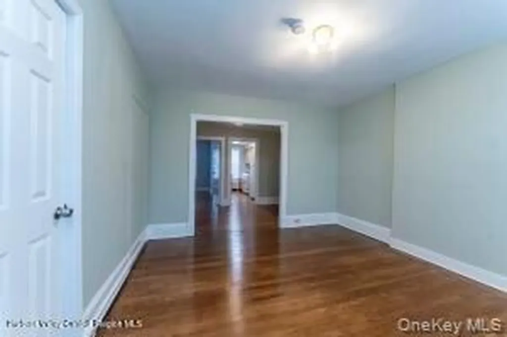 674 Broadway Kingston NY 12401