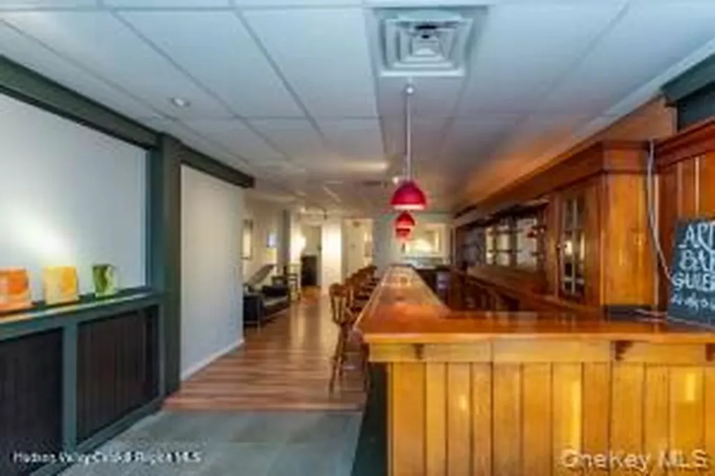 674 Broadway Kingston NY 12401