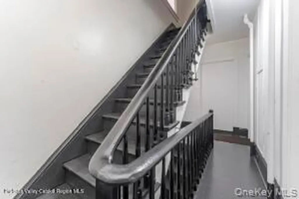 674 Broadway Kingston NY 12401