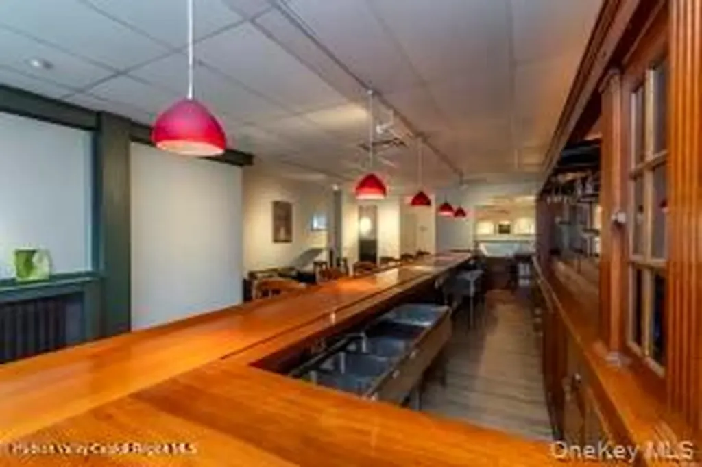 674 Broadway Kingston NY 12401
