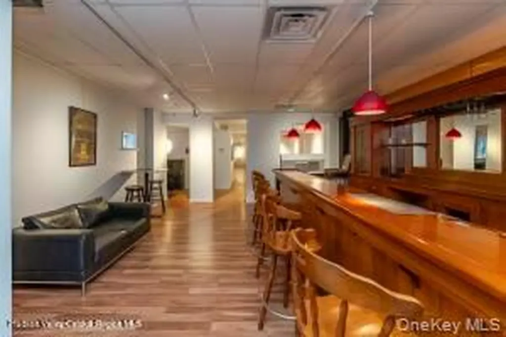 674 Broadway Kingston NY 12401