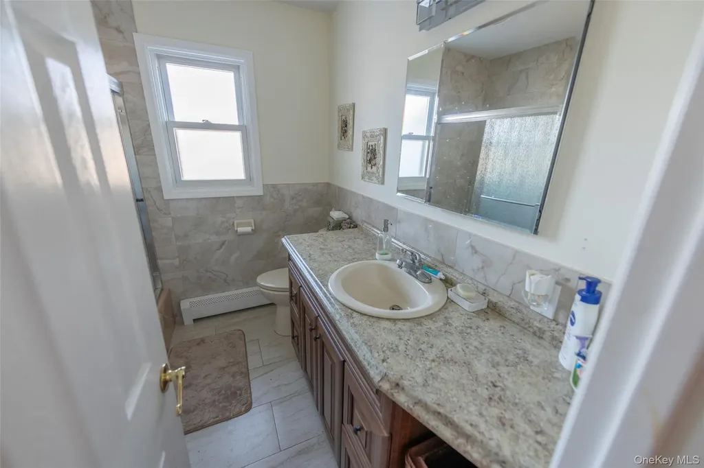 7 Fairlawn Court Shirley NY 11967