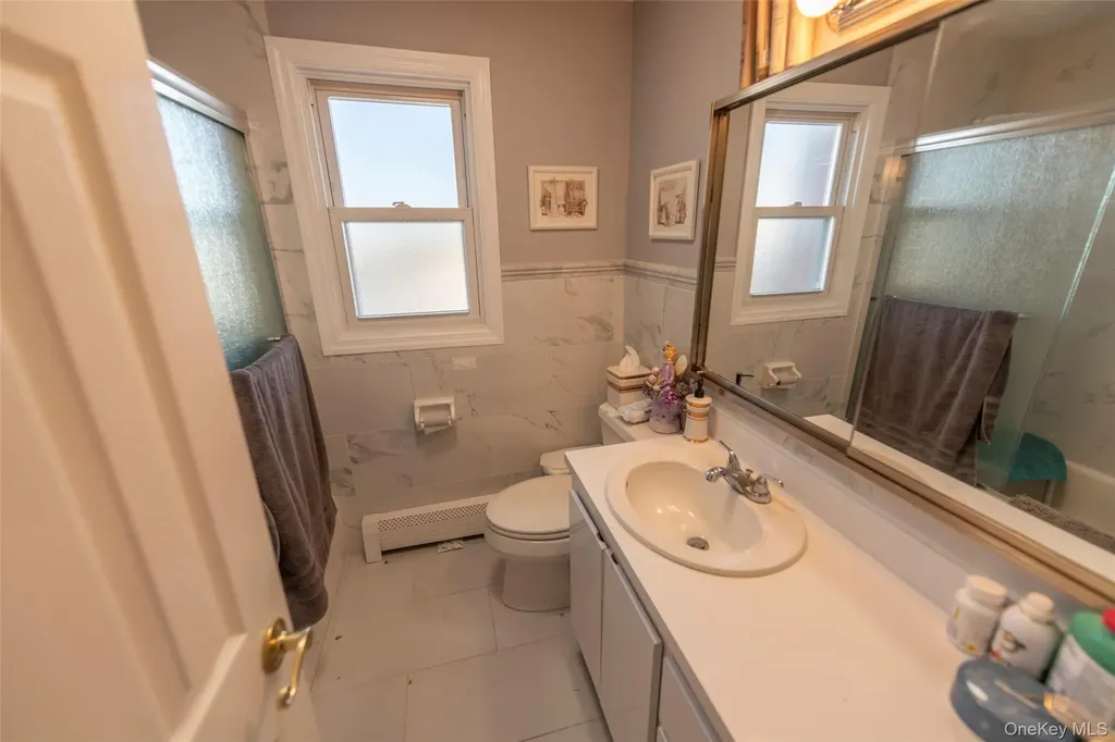 7 Fairlawn Court Shirley NY 11967