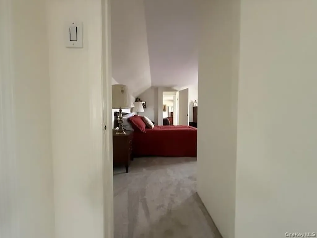 7 Fairlawn Court Shirley NY 11967