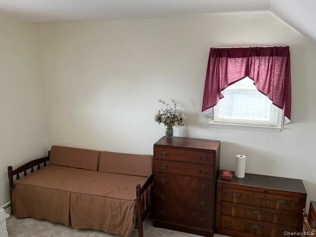 7 Fairlawn Court Shirley NY 11967