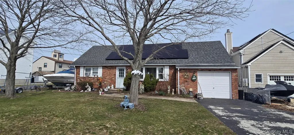 7 Fairlawn Court Shirley NY 11967