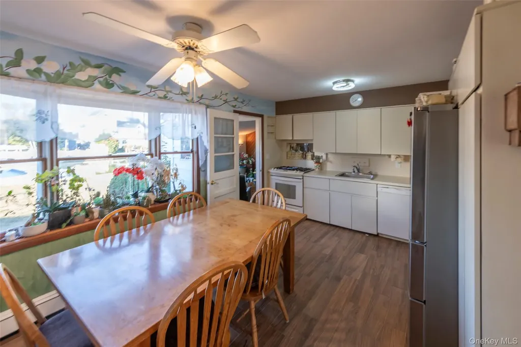 7 Fairlawn Court Shirley NY 11967