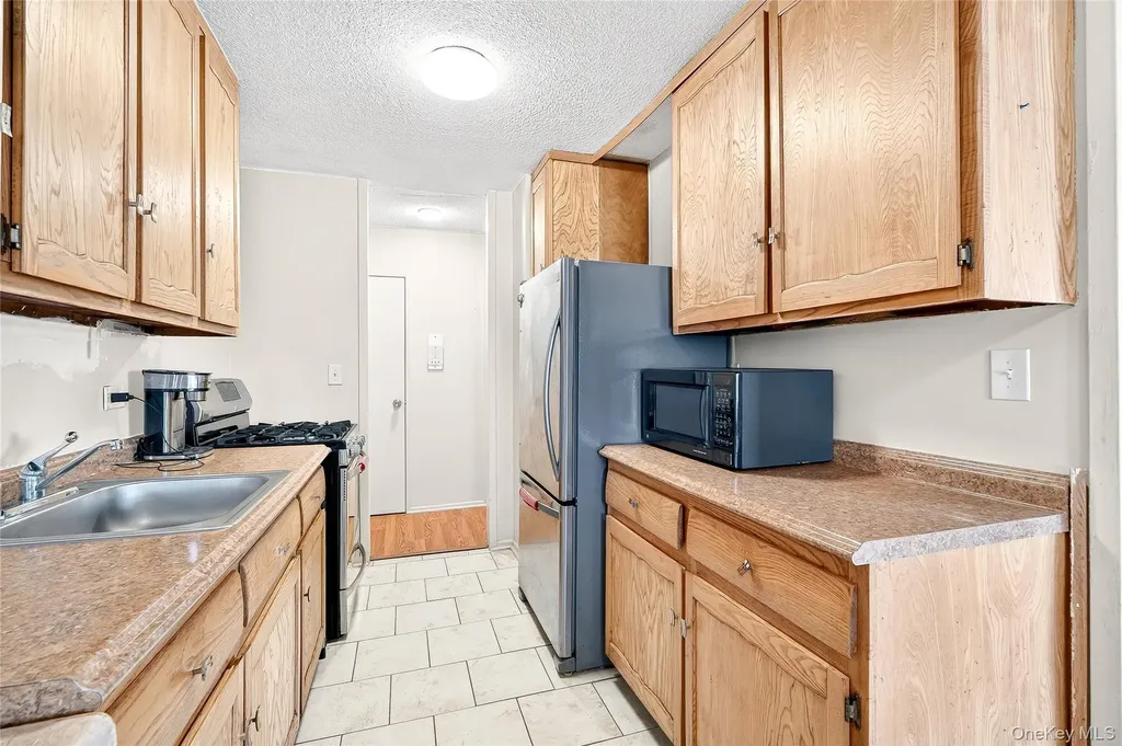 1966 Newbold Avenue Bronx NY 10472